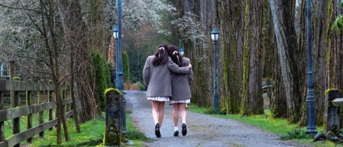 ny-mot-gammel-sisters