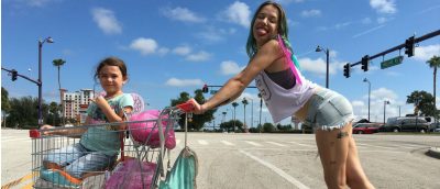 Pastellgrønn var min barndoms dal – frihet og ufordragelighet i The Florida Project