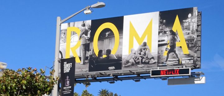 Alfonso Cuaróns Netflix-film «Roma» er massivt promotert langs Sunset Blvd. i Los Angeles.
