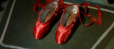 Ballettens feberdrøm – motens magi i Powell & Pressburgers The Red Shoes
